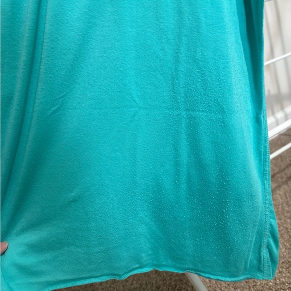 Spaceship Earth Grand & Miraculous aqua flowy tank - Picture 3 of 3